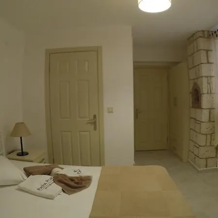 Hotel Pasha Port & Restaurant 3*