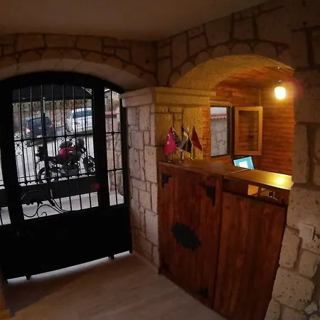 Pasha Port & Restaurant فندق ألاتشاتي