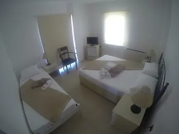 Pasha Port & Restaurant فندق