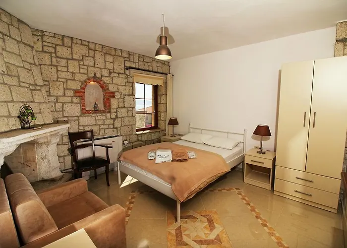 Pasha Port & Restaurant Hotell